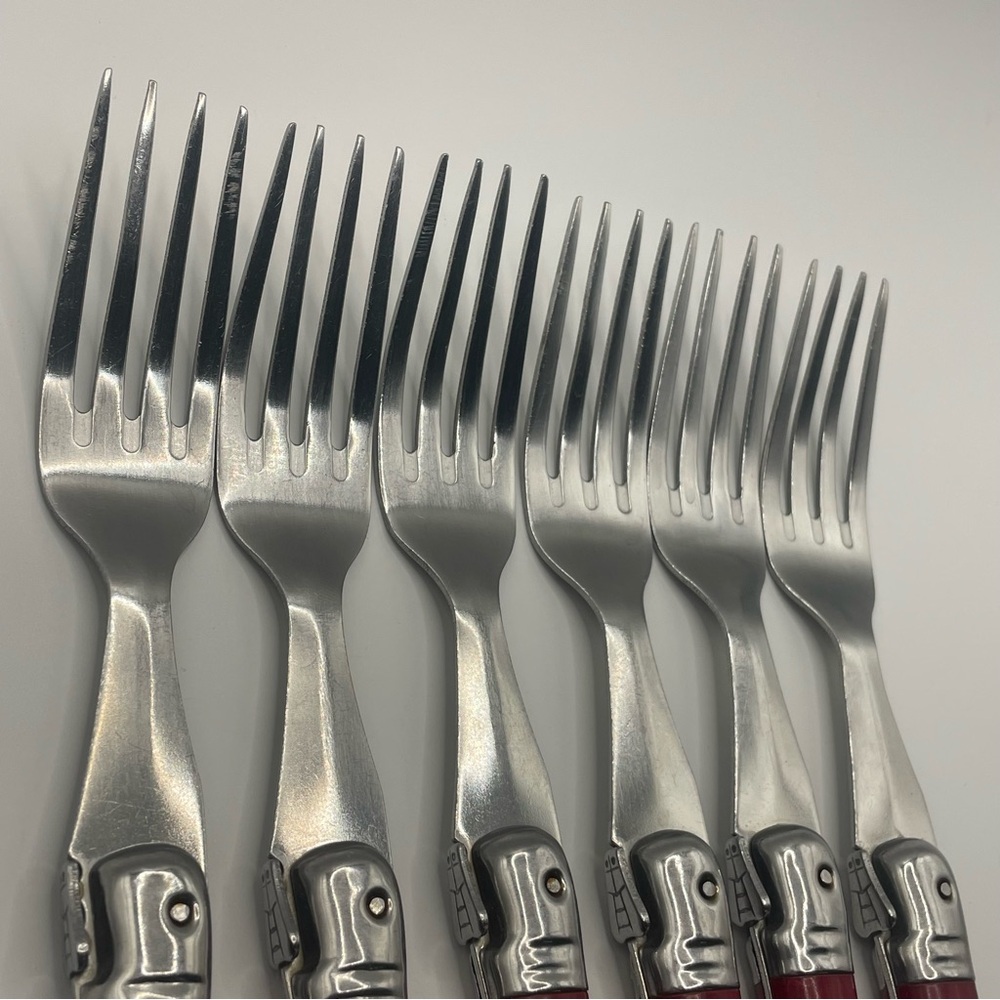 Laguiole Production Acier Inox Set of 6 Forks Red Handles Bee Cutlery - Picture 3 of 10